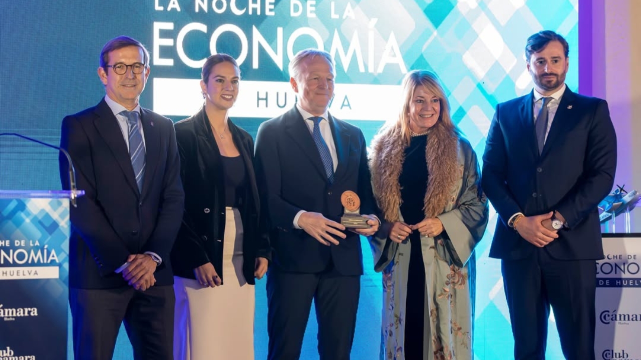 la-noche-de-la-economia-reconoce-la-excelencia-empresarial-en-huelva-3