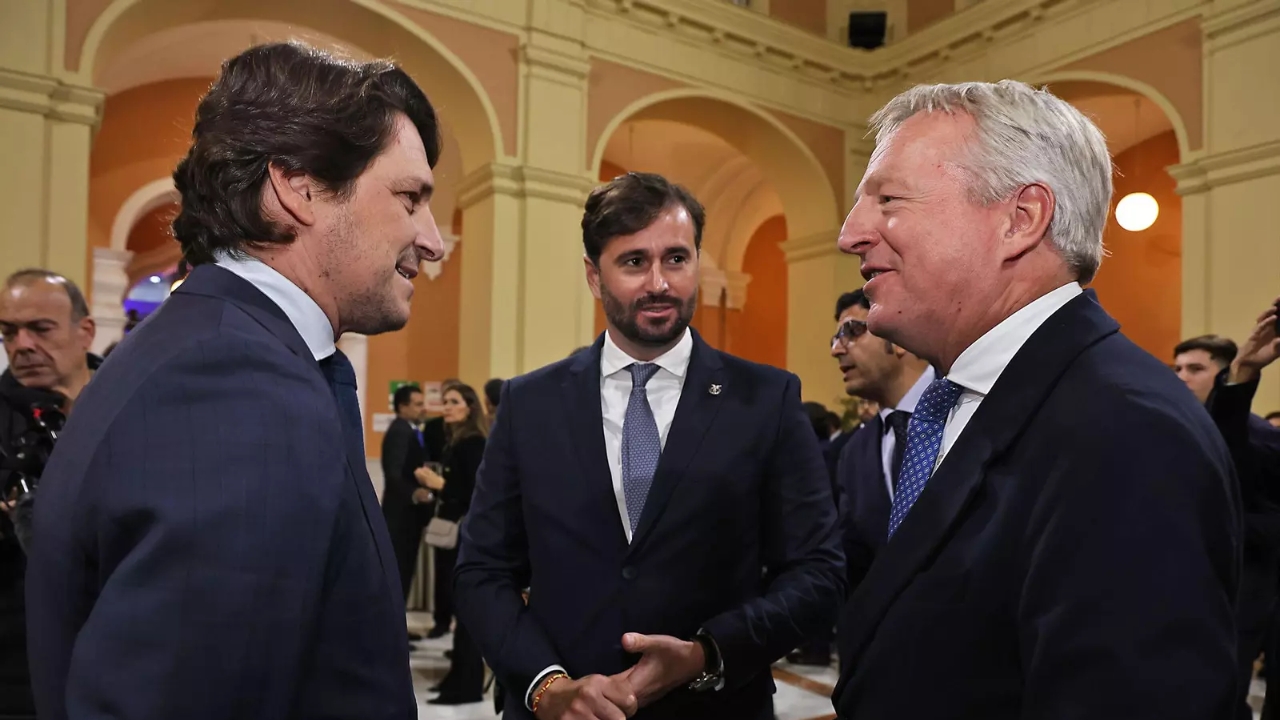 la-noche-de-la-economia-reconoce-la-excelencia-empresarial-en-huelva-7